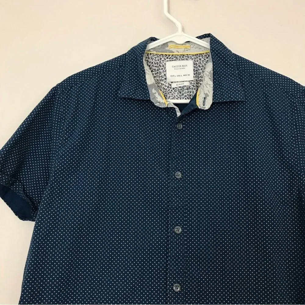 Cactus Man Ricky Singh Slim Fit Men's Large Navy Blue Button Up Tee Short Sleeve
